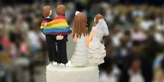 Deputados discutem proposta para proibir casamento homoafetivo no Brasil