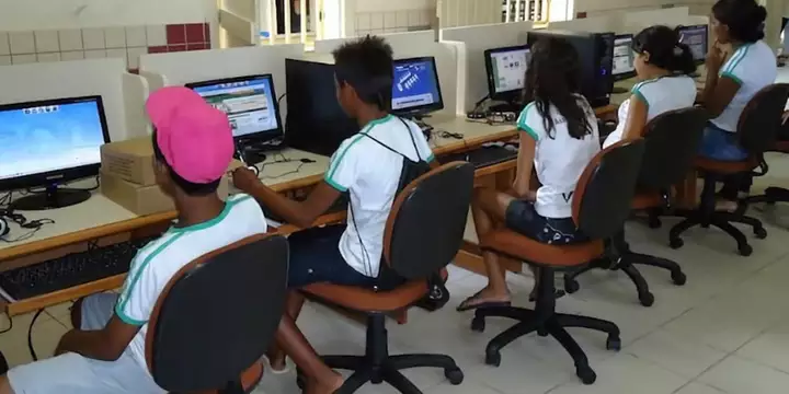 Projeto leva internet a 5.379 instituições de ensino, no Pará