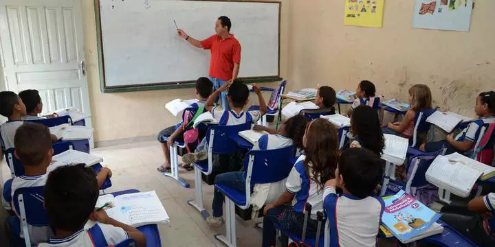 Pará anuncia novo sistema de bonificação na educação; melhor estudante pode ganhar R$ 10 mil