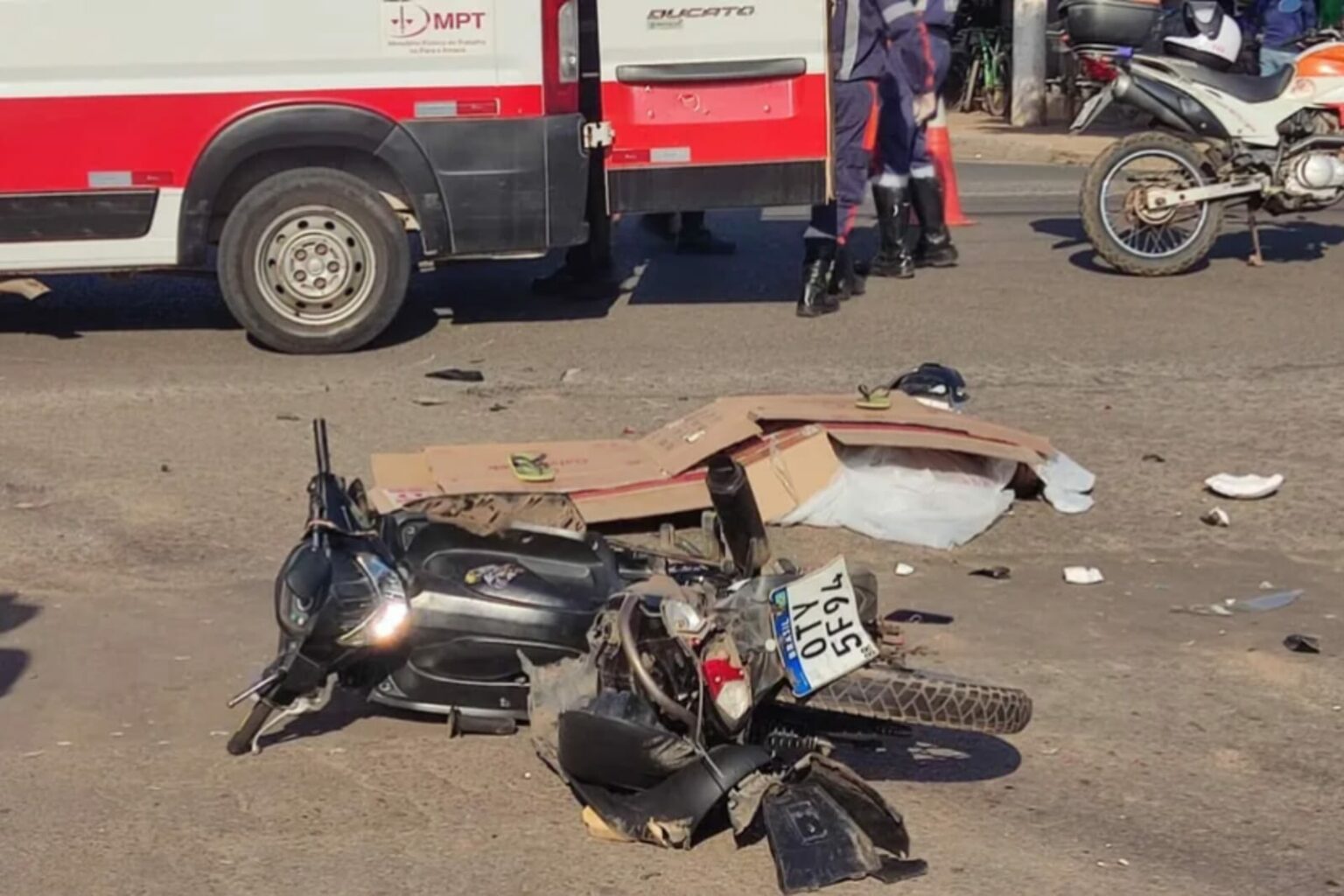Motociclista morre após ser atingido por carreta no oeste do Pará