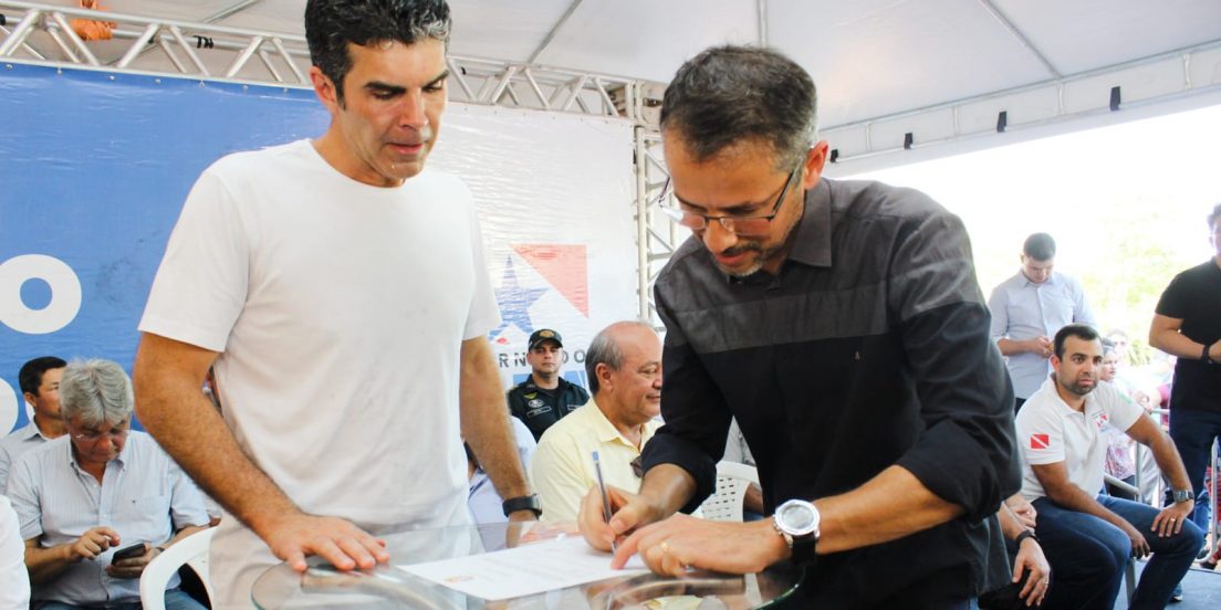 Tião Miranda e Luciano Dias participam do início das obras do Hospital Regional Materno Infantil