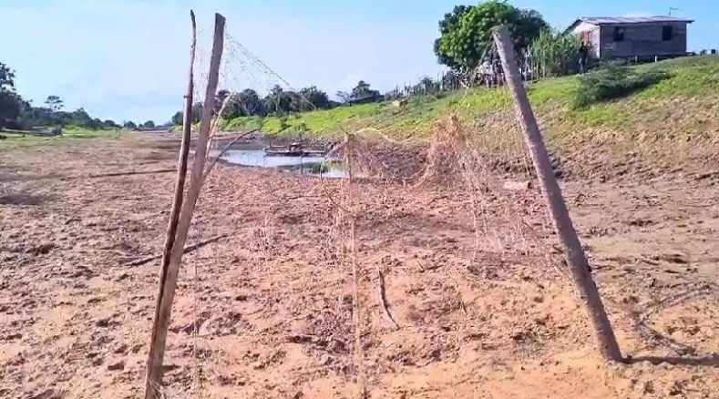 Rio Tapajós está 38 centímetros abaixo da seca histórica de Santarém
