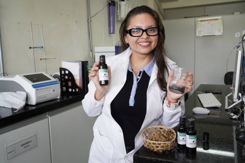 Produção de sabonete de açaí financia expansão do acesso à água tratada