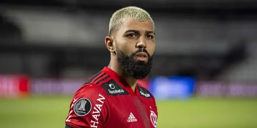 Gabigol renova com Flamengo e se torna o jogador mais bem pago do Brasil