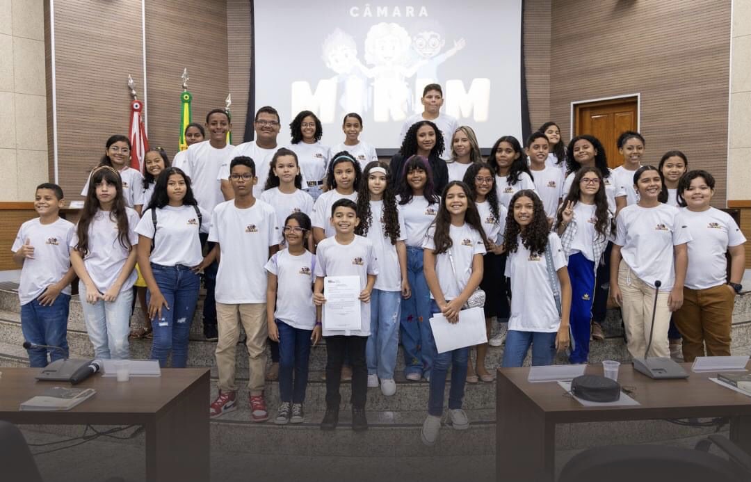 Vereadores mirins apresentam requerimentos na Câmara de Marabá