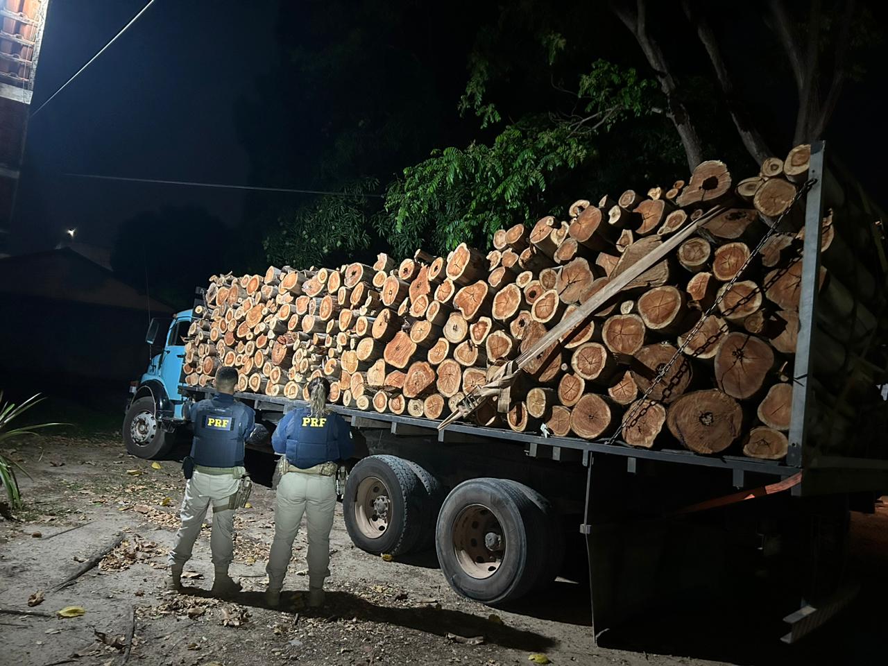 PRF apreende 40 m³ de madeira ilegal em Marabá