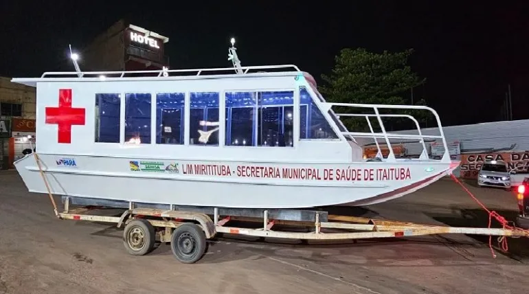 Ambulancha atenderá pacientes na travessia de Miritituba a Itaituba