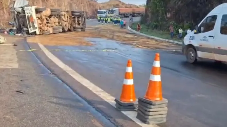 Morre mulher ferida em tombamento de carreta no Pará