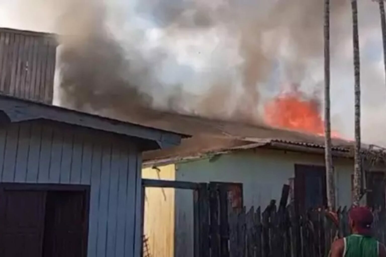 Polícia prende suspeito de ter ateado fogo em quatro casas no Marajó