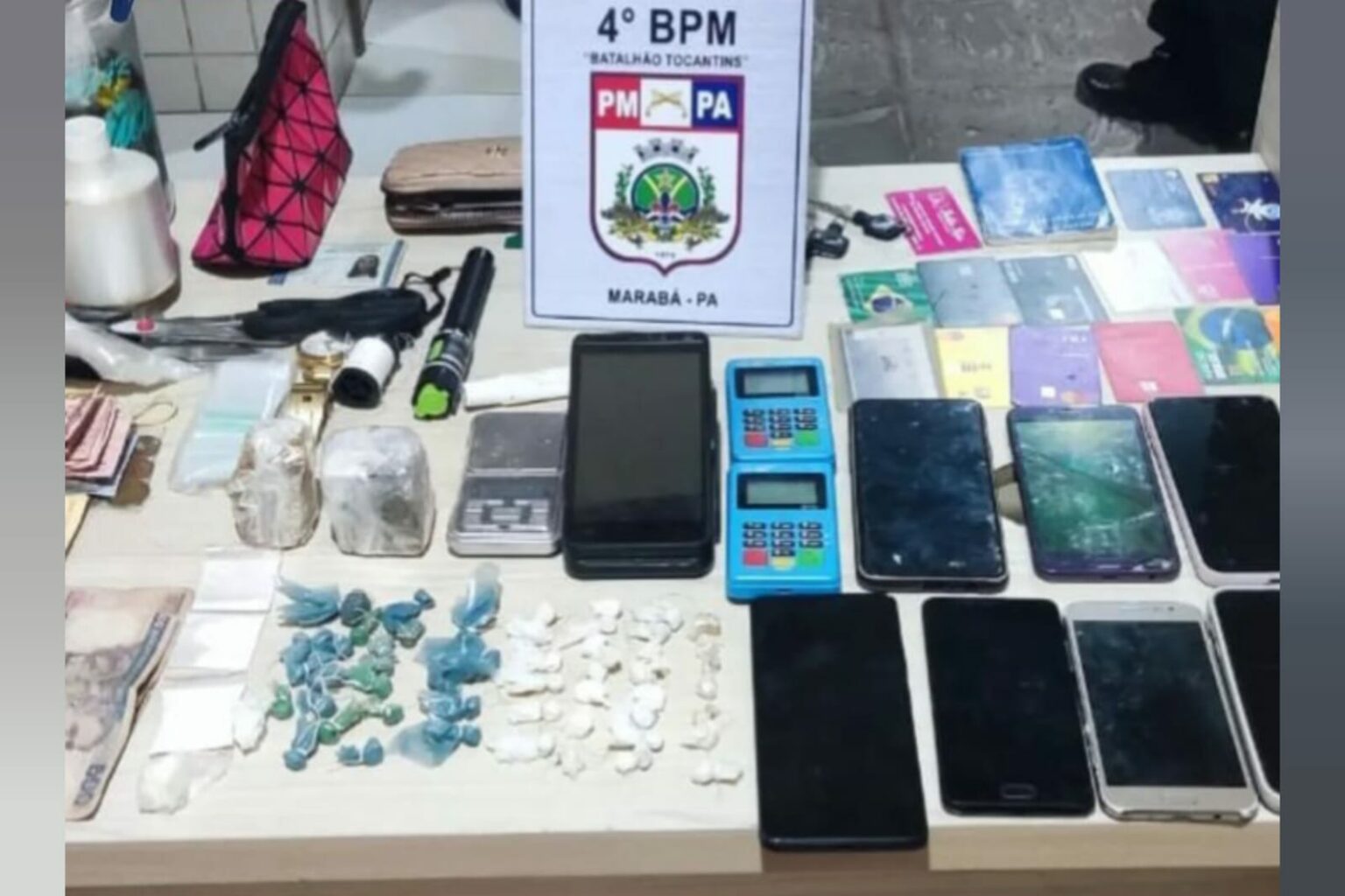 PM prende cinco pessoas por tráfico de drogas em Marabá