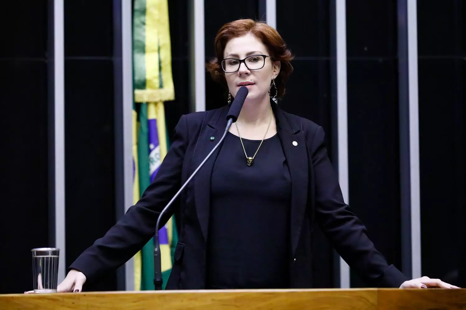 Por 9 a 1, STF mantém Zambelli como ré em acusação de perseguição armada