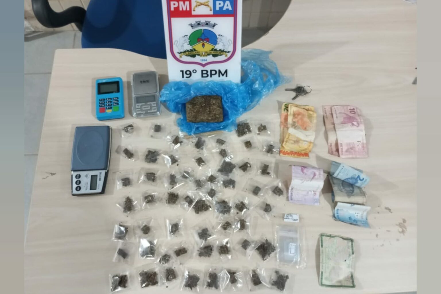 PM prende traficante e apreende porções de maconha em Paragominas
