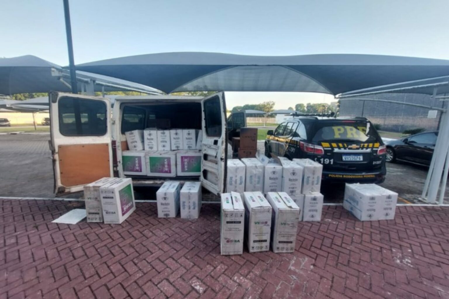 PRF apreende cerca de 46 mil maços de cigarros contrabandeados no Pará