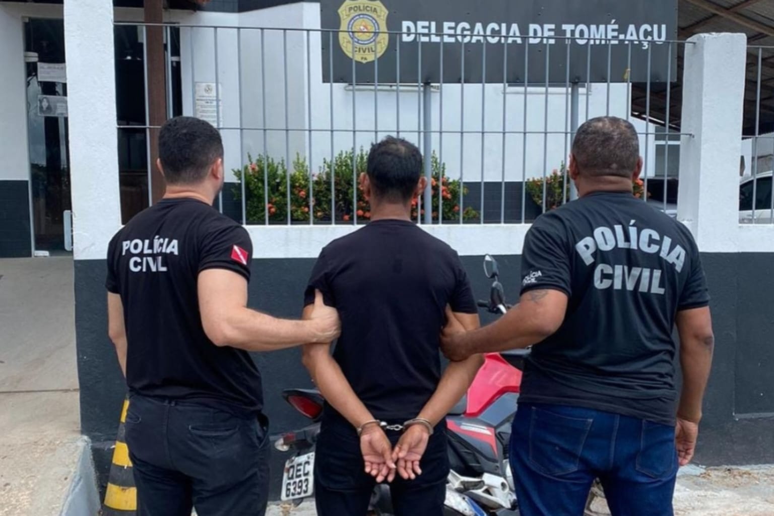 PC prende suspeito por agredir mulher em Tomé-Açu
