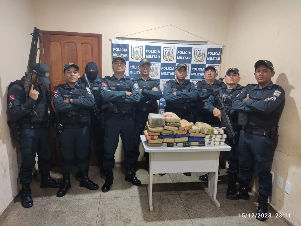 PM apreende 40 quilos de drogas em embarcação no Pará