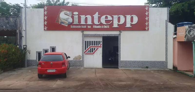 Ladrão arromba Sintepp, furta celulares e ainda defeca no local do crime