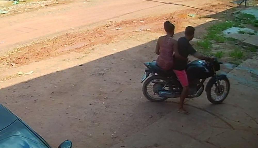 Homem tem moto furtada por casal no Pará