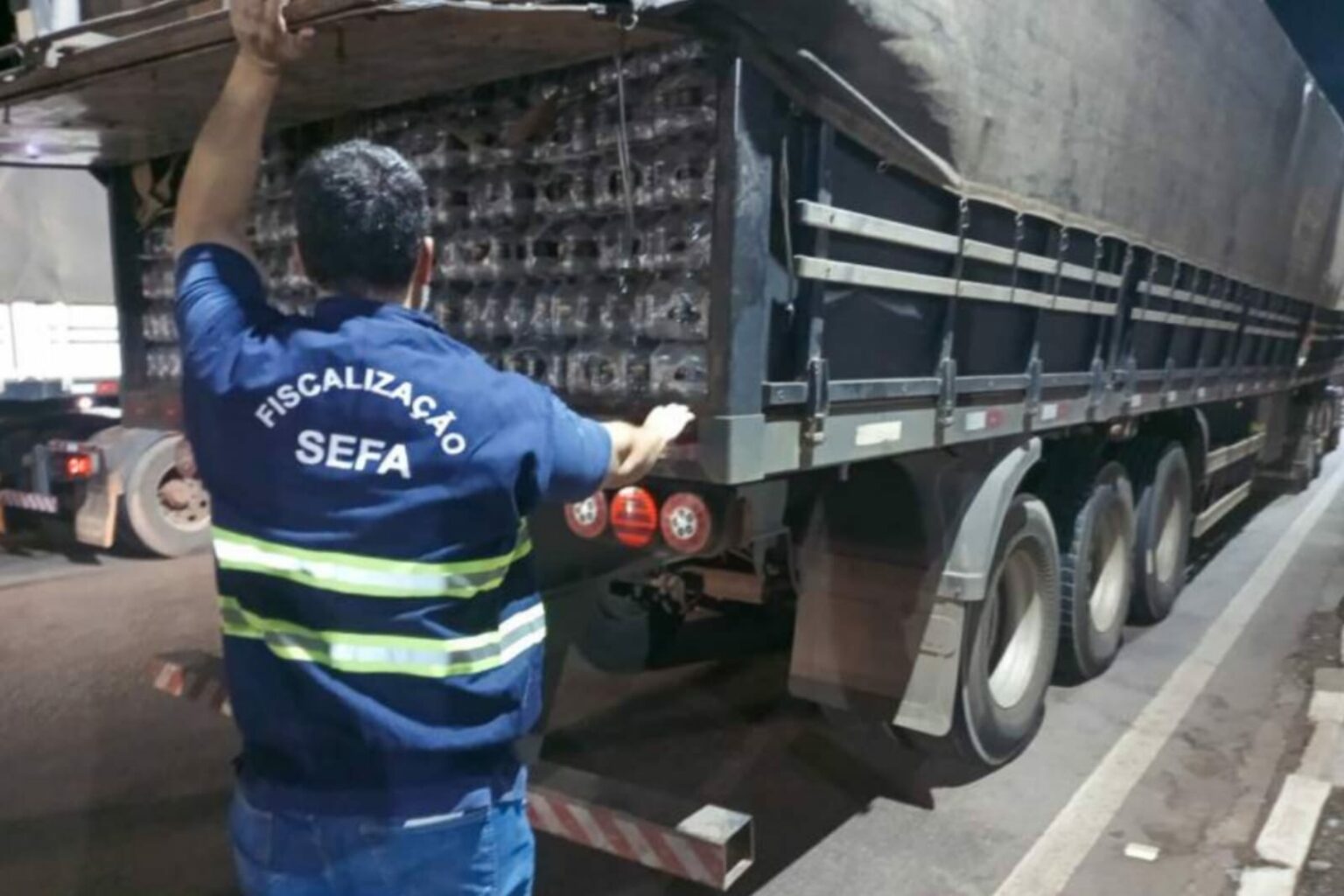 Sefa apreende 5.791 caixas de cachaça no sul do Pará