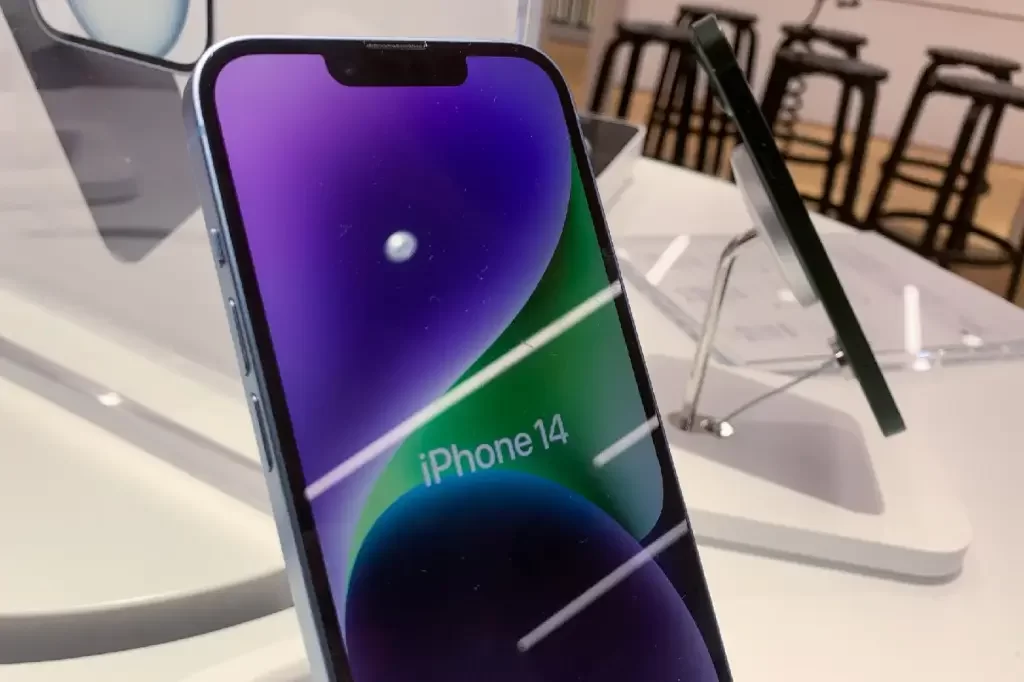 Leilão da Receita Federal tem iPhones a partir de R$ 800