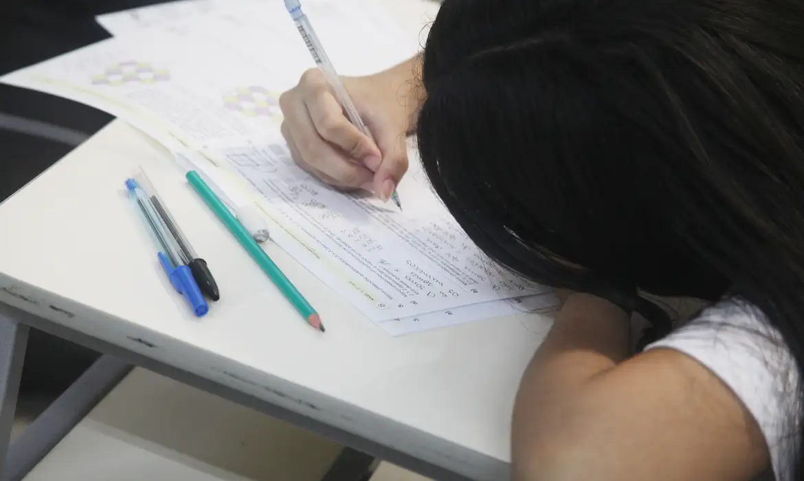 Norte e Nordeste concentram metade das notas mil na redação do Enem
