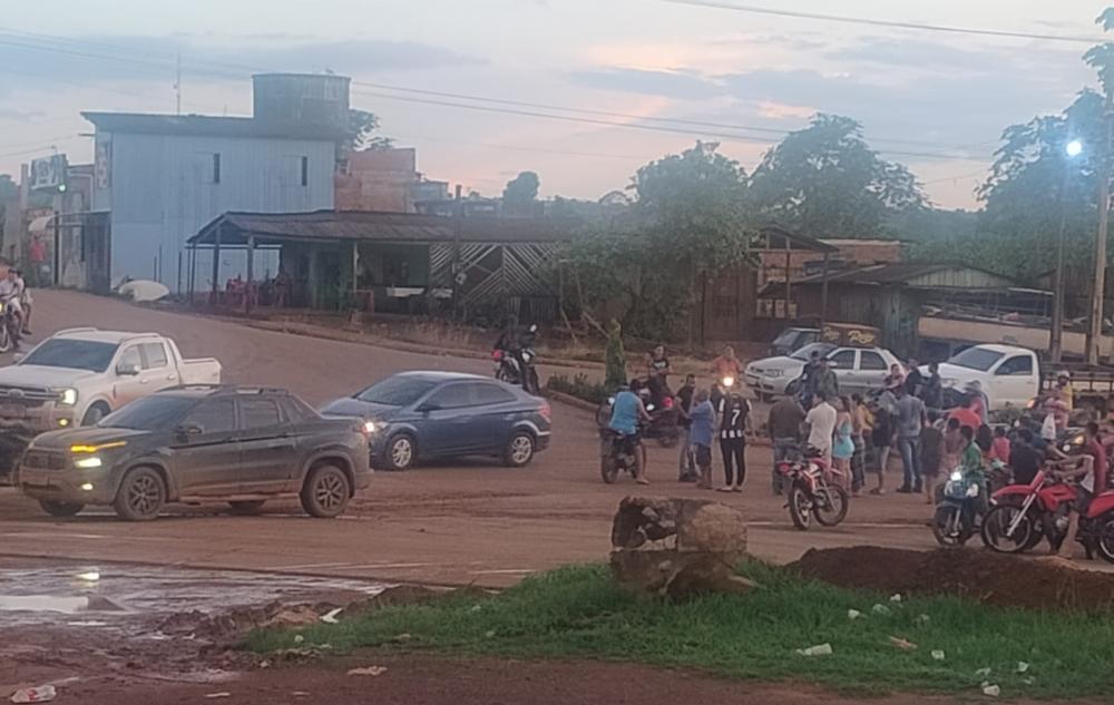 Motociclista colide em caminhonete na BR-230 no Pará