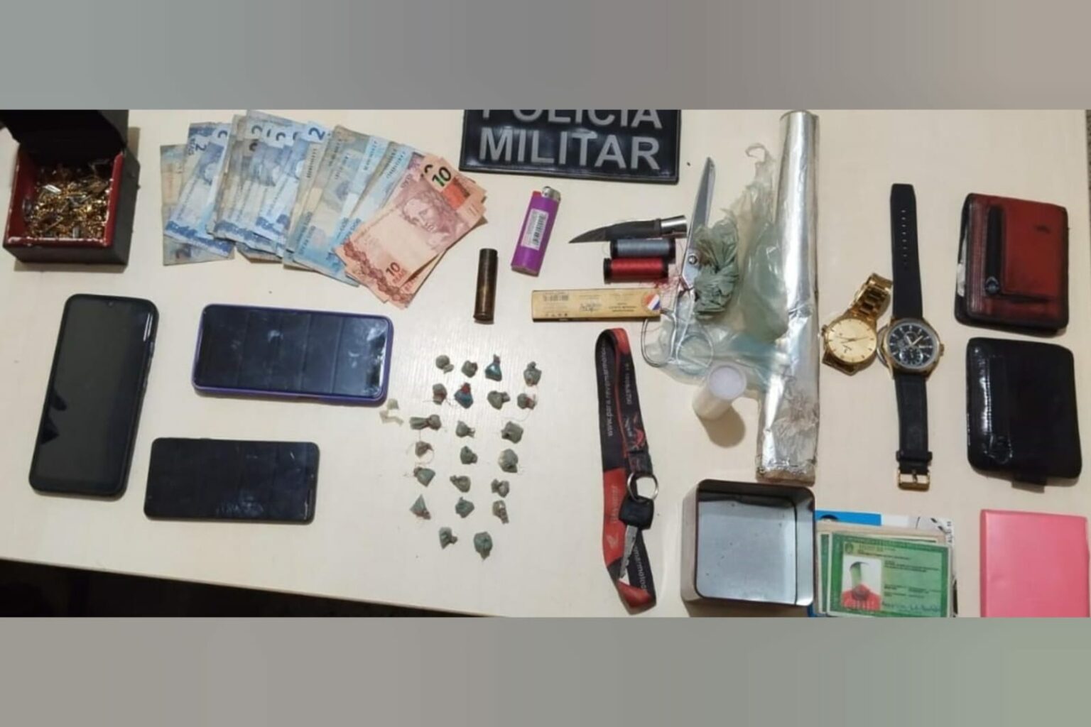 PM desarticula ponto de tráfico de drogas em Santa Maria do Pará