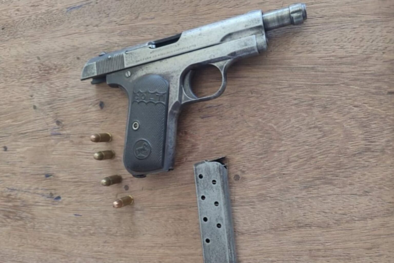 PM prende dois homens e apreende arma de fogo em Tucuruí