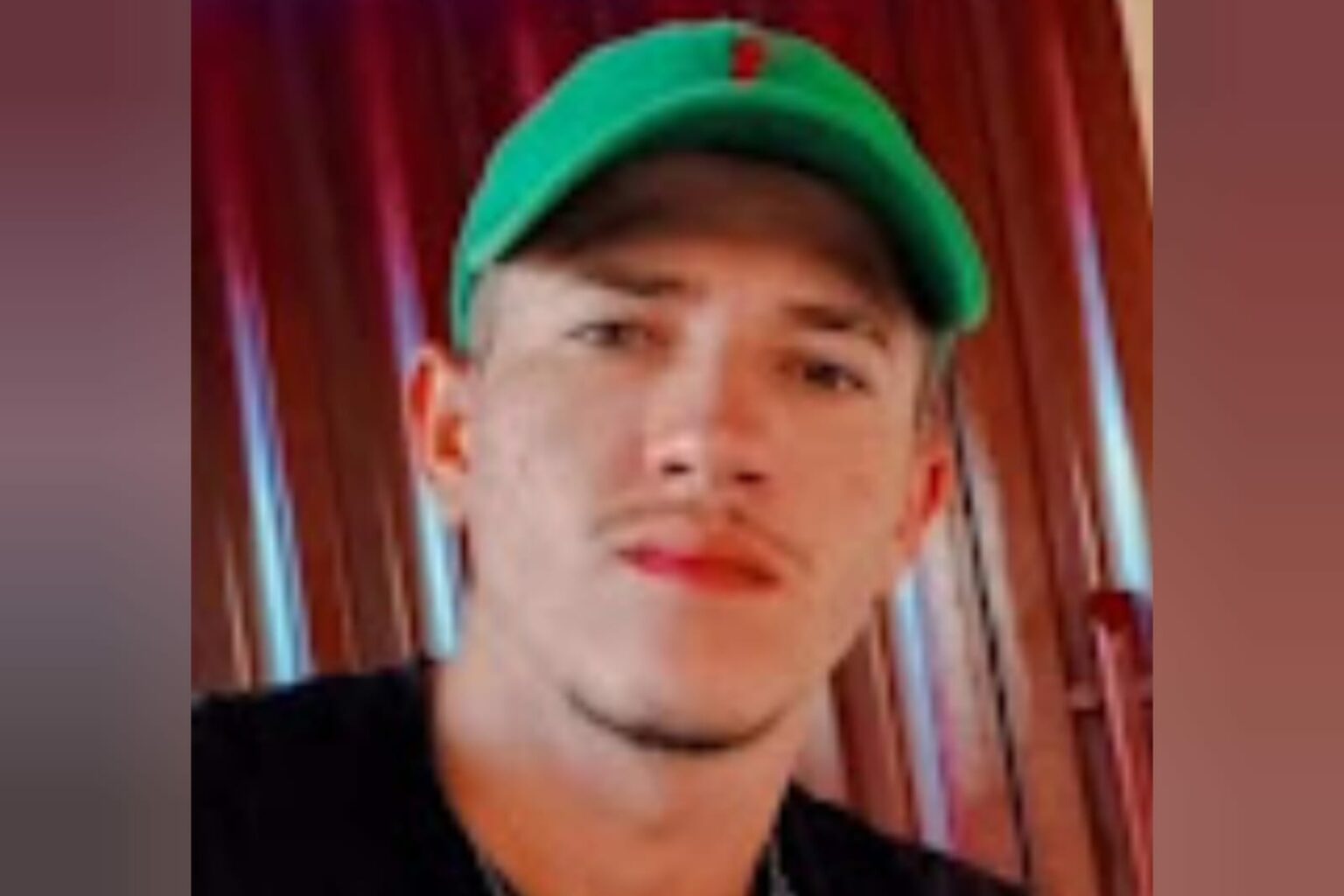 Jovem é assassinado a tiros em via pública de Redenção