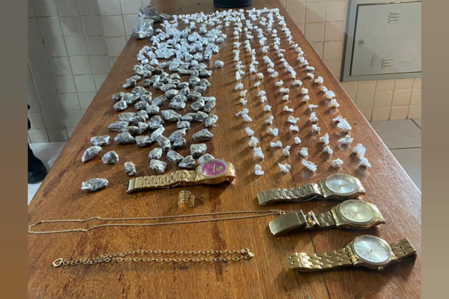 Homem é preso com mais de 400 porções de drogas no Pará