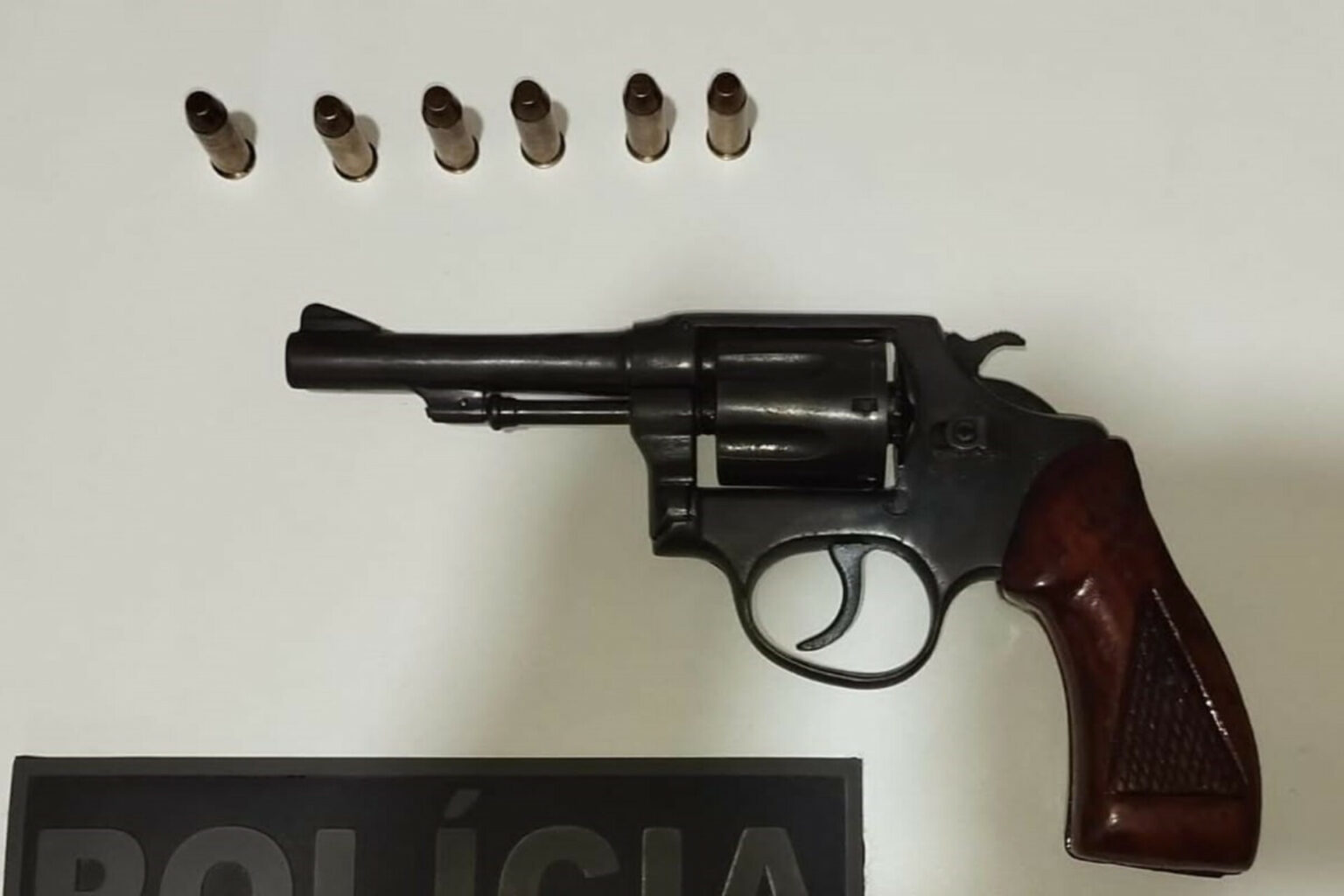 PM prende homem e apreende arma de fogo em Redenção