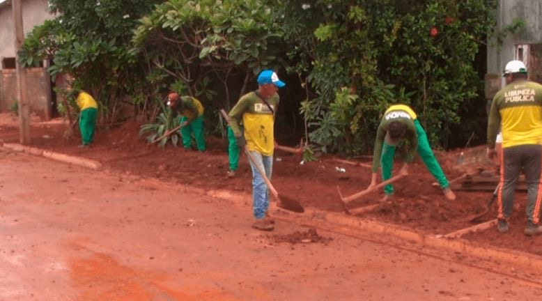 Moradora ataca funcionários em obra da prefeitura de Altamira