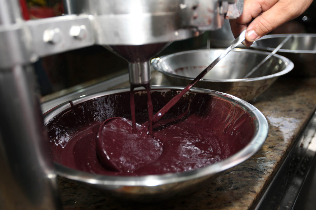 Menina de 3 anos quase morre após tomar açaí