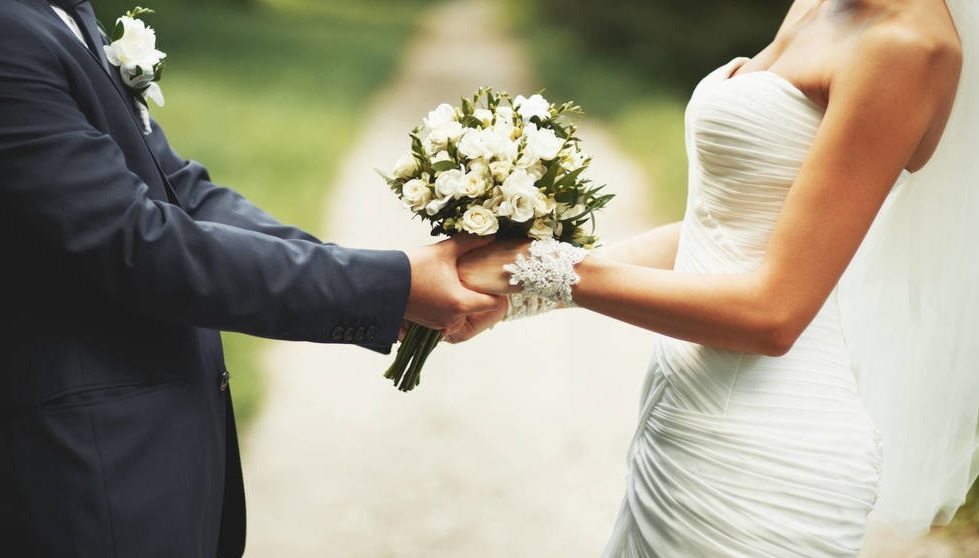 Casados são mais felizes do que solteiros, diz pesquisa da Gallup
