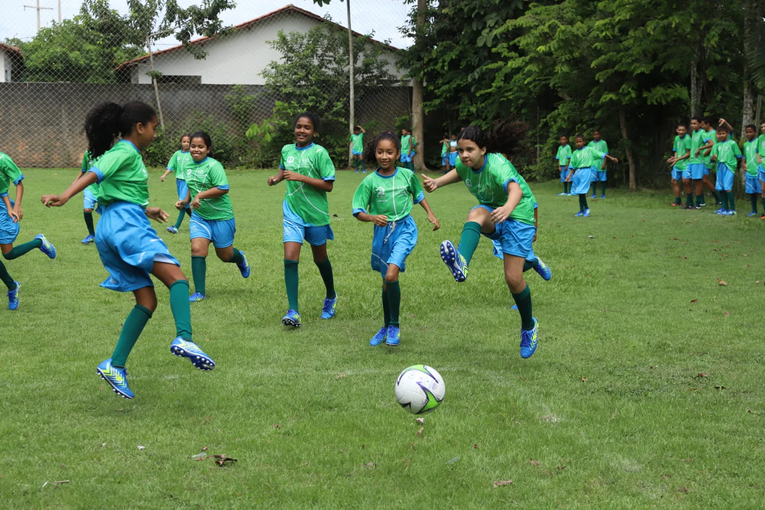 Projeto social oferece esporte para 200 crianças e adolescentes em Marabá