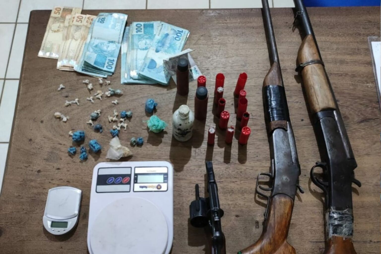 Homem é preso com drogas e arma de fogo em Tucuruí