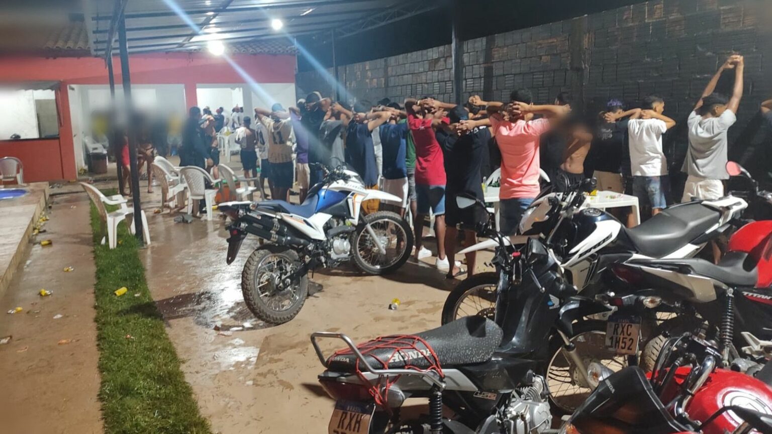 Operação da polícia interrompe festa com menores consumindo álcool em Marabá