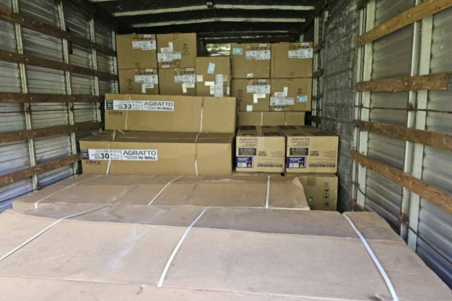 Sefa apreende carga irregular de eletrodomésticos em Conceição do Araguaia