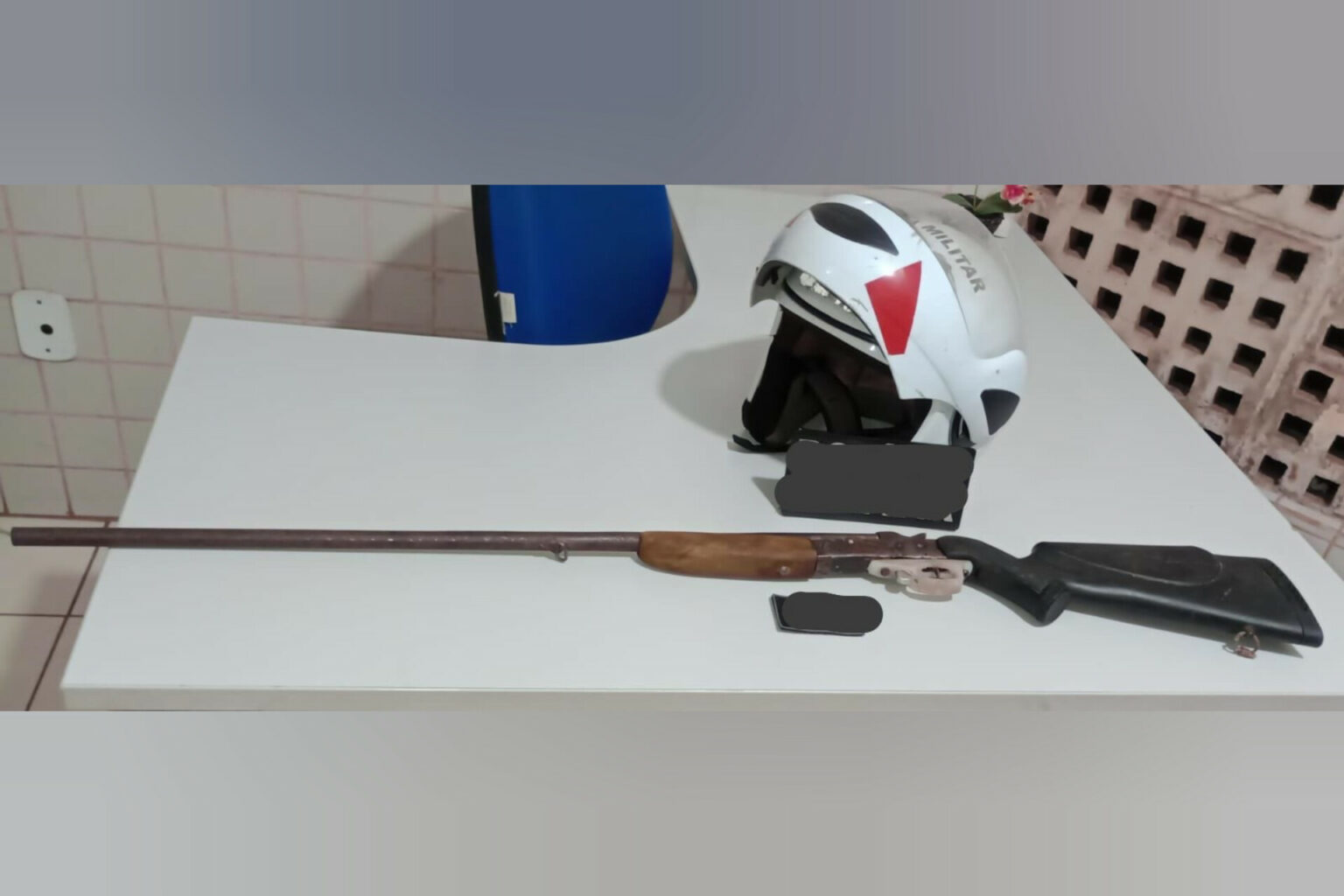 Suspeito foge da PM e deixa espingarda para trás em Itaituba