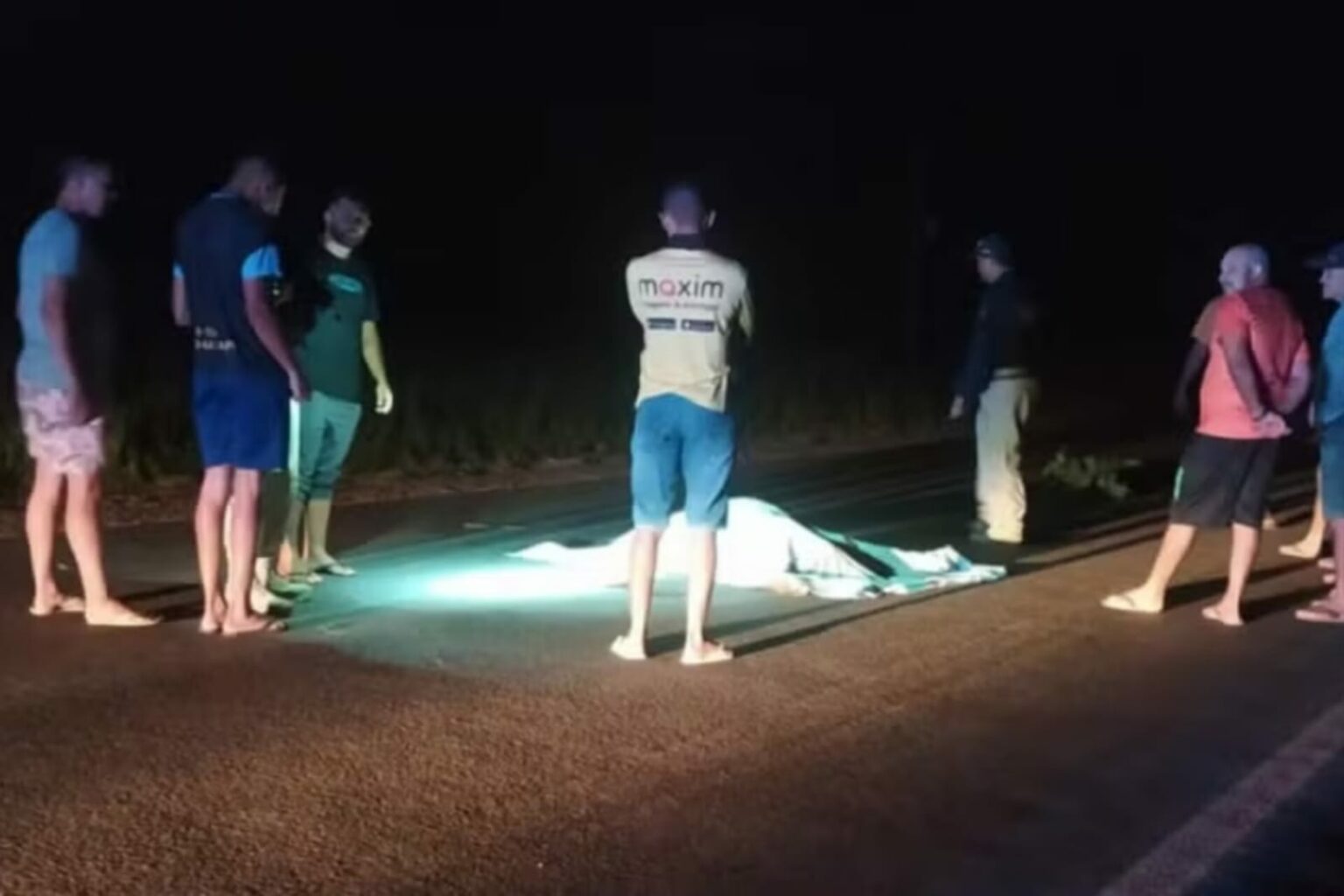 Homem morre atropelado na BR-163