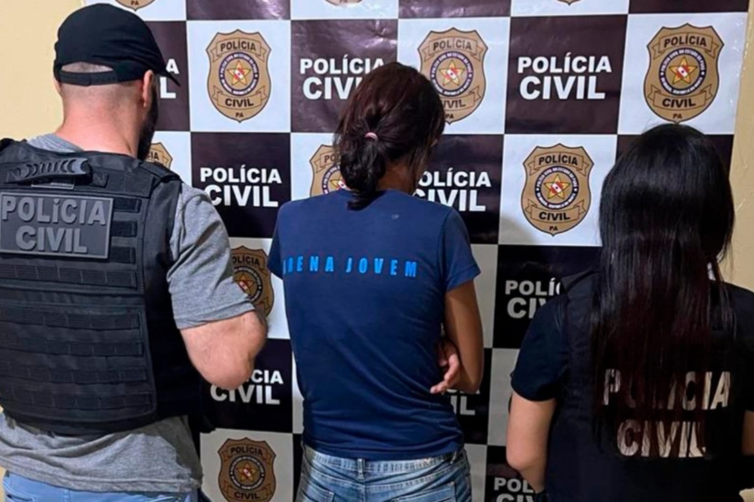 Mulher é presa após ameaçar avó e filhas em Redenção