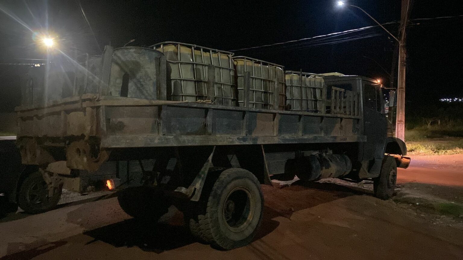 PF prende caminhoneiro por transporte ilegal de combustível no sul do Pará