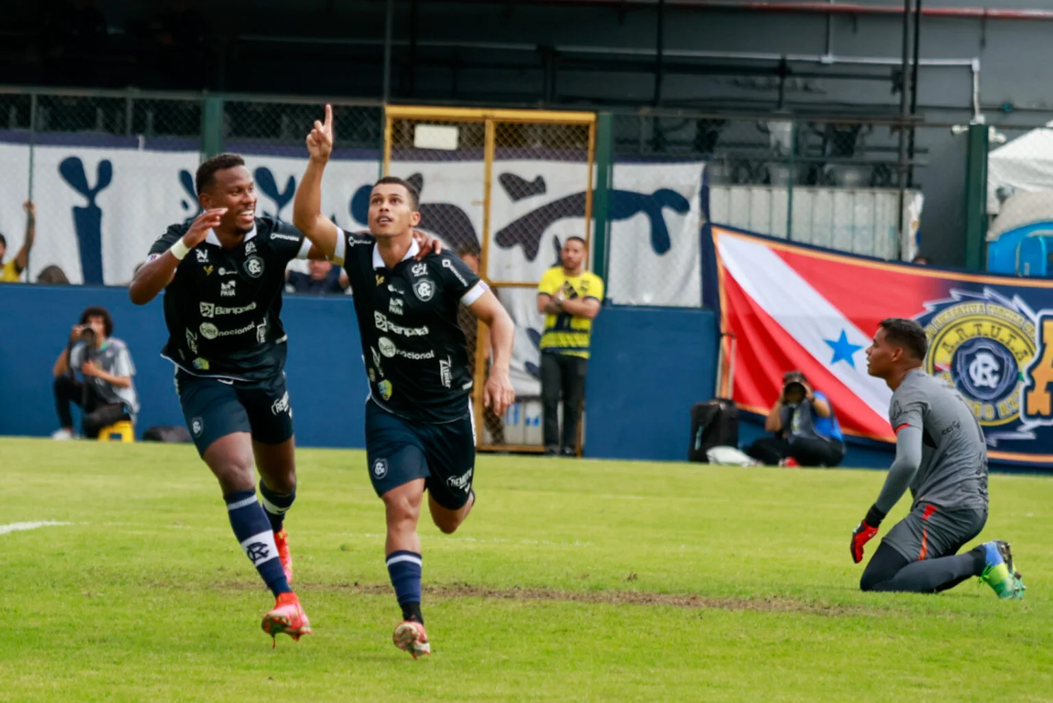 Remo vence o Santa Rosa por 3 a 0 e está a um passo da semifinal