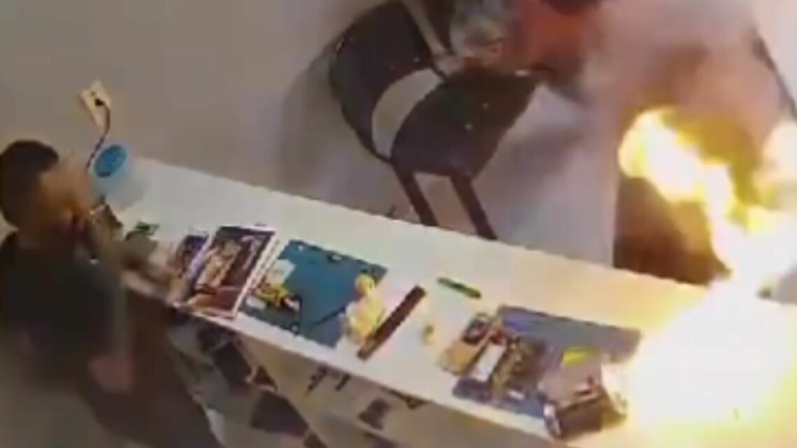Vídeo: celular explode em assistência técnica no nordeste do Pará