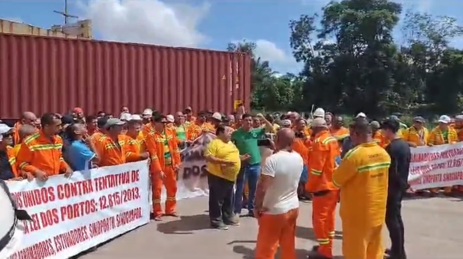 Trabalhadores do Porto de Vila do Conde protestam contra mudança na Lei dos Portos