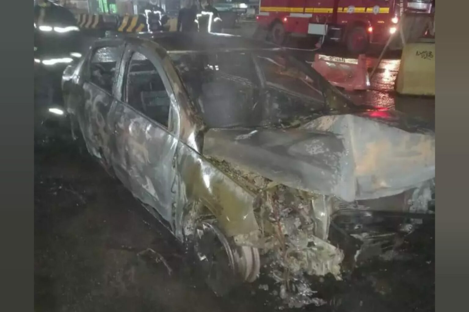 Motorista bêbado colide contra mureta e carro pega fogo na BR-316