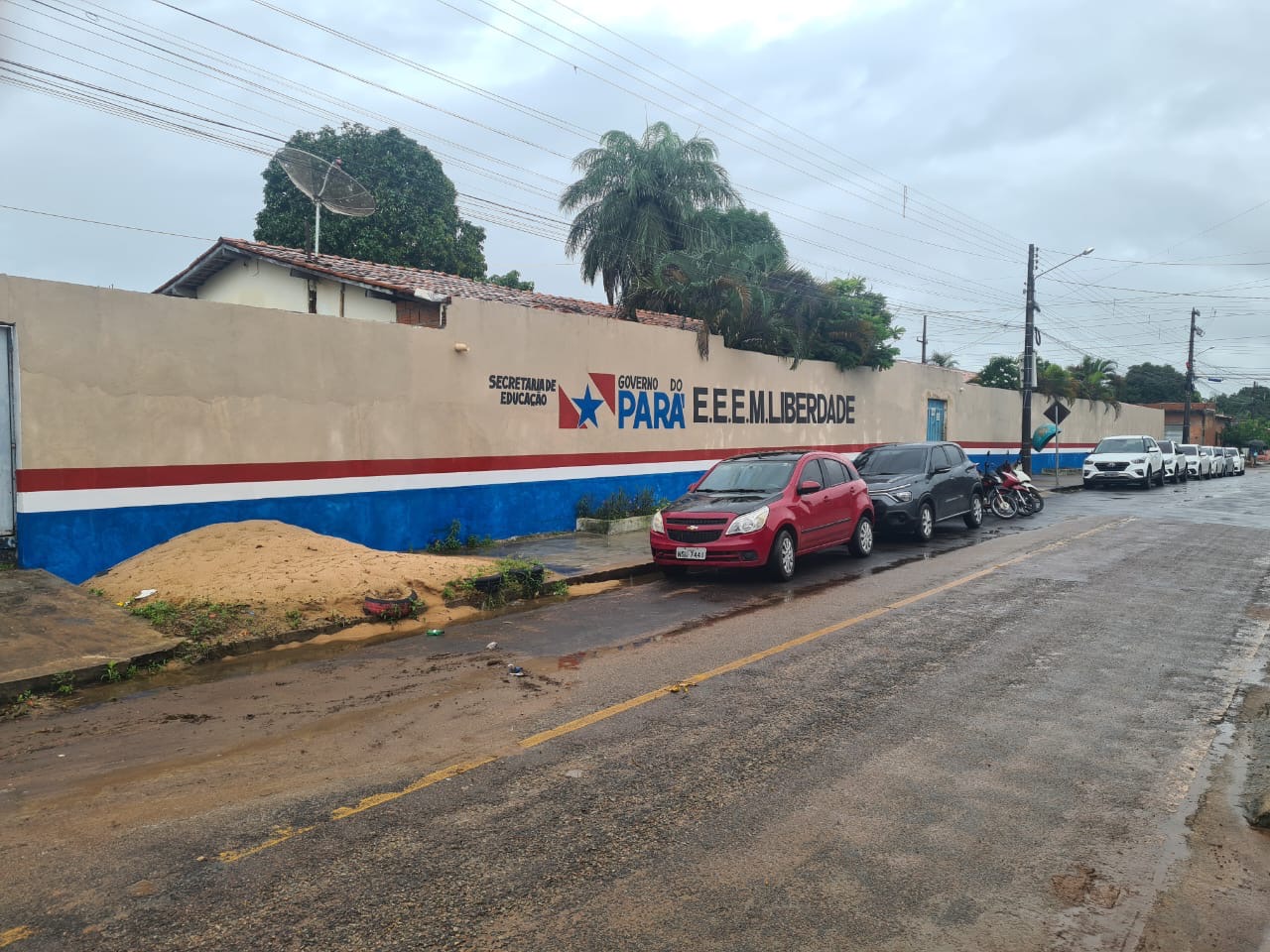 Alunos da Escola Estadual Liberdade farão manifestação por melhorias na quinta-feira