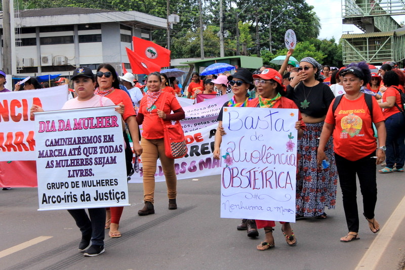 Movimentos sociais realizam ato no Dia Internacional da Mulher em Marabá