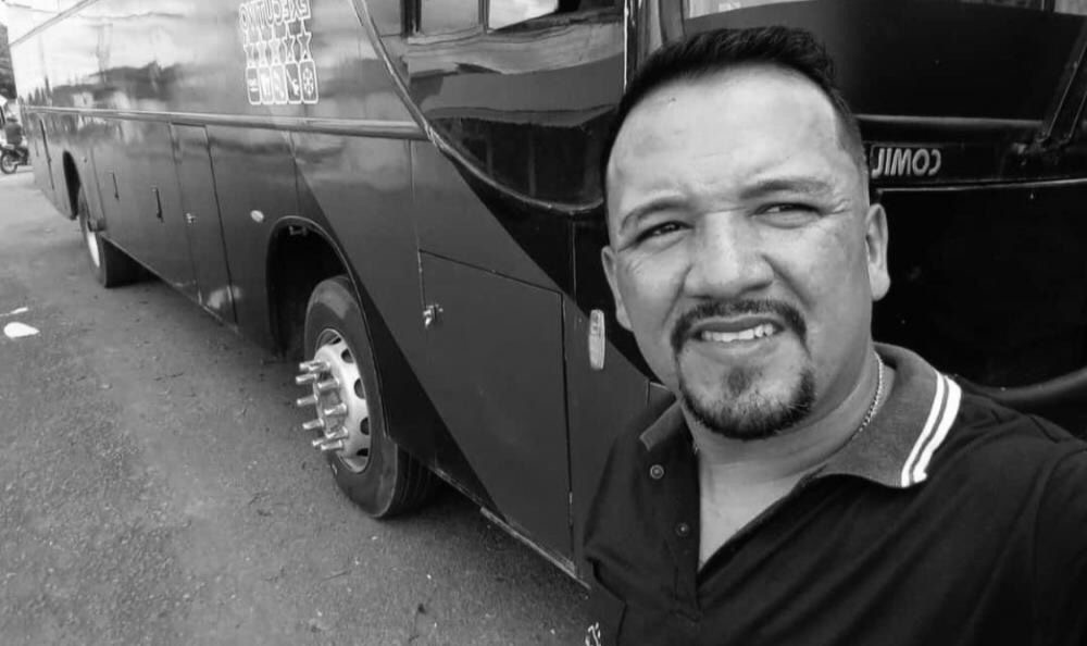 Colisão entre ônibus e caçamba deixa motorista morto e passageira ferida no Pará