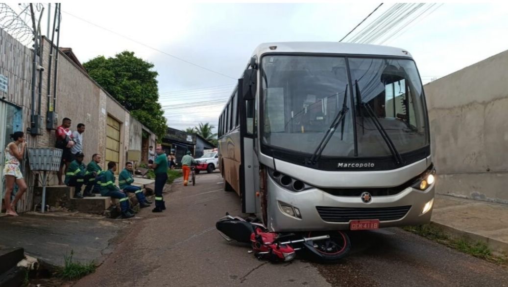 Motociclista morre após colidir com ônibus em Parauapebas
