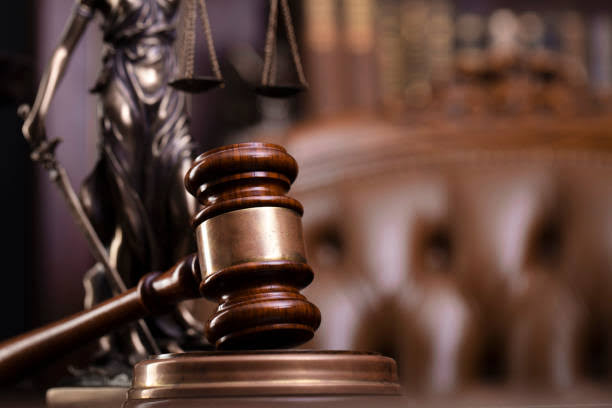 Justiça solta dupla presa tentando sacar R$ 37 mil de aposentada em Marabá